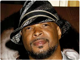 Booking Damon Wayans