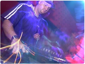 Booking DJ Dan