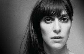 Booking Feist