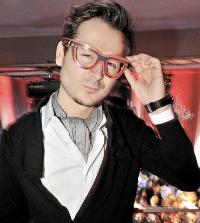 Booking Edward Maya