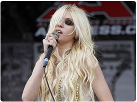 Booking The Pretty Reckless